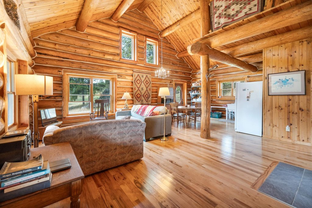 Custer, South Dakota, 57730, United States, 3 Bedrooms Bedrooms, ,2 BathroomsBathrooms,Residential,Forsale,1963297