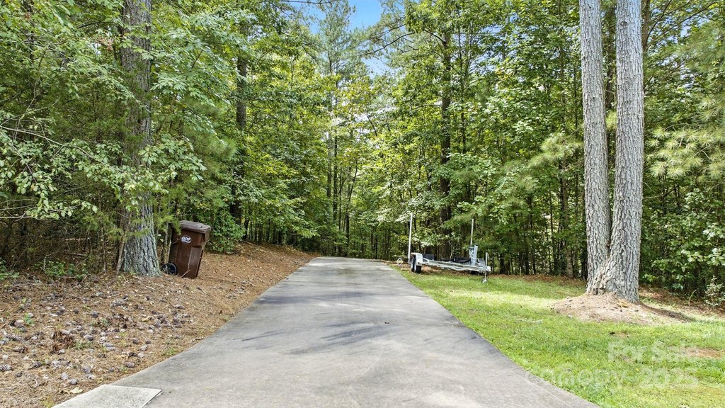 Connelly Springs, North Carolina, 28612, United States, 3 Bedrooms Bedrooms, ,3.5 BathroomsBathrooms,Residential,Forsale,1953168