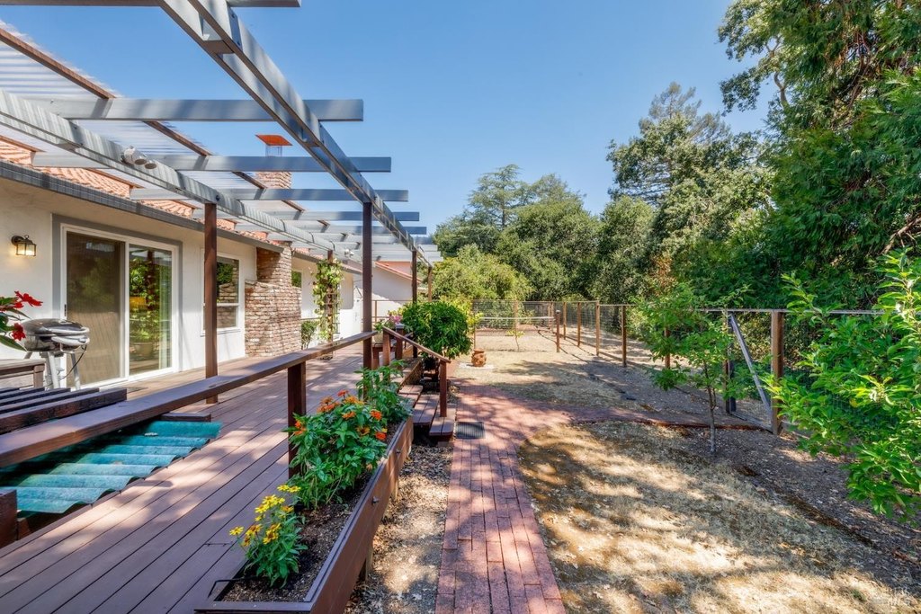 Santa Rosa, California, 95409, United States, 2 Bedrooms Bedrooms, ,2 BathroomsBathrooms,Residential,Forsale,1953129