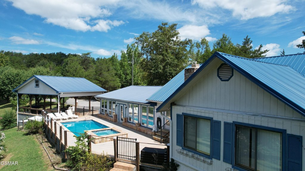 Sevierville, Tennessee, 37876, United States, 4 Bedrooms Bedrooms, ,4 BathroomsBathrooms,Residential,Forsale,1960230