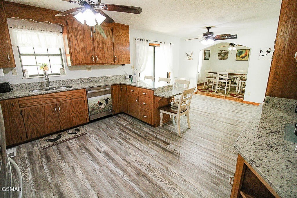 Sevierville, Tennessee, 37876, United States, 4 Bedrooms Bedrooms, ,4 BathroomsBathrooms,Residential,Forsale,1960230