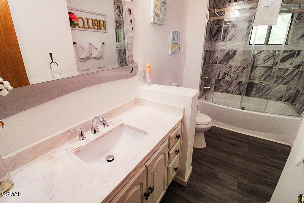 Sevierville, Tennessee, 37876, United States, 4 Bedrooms Bedrooms, ,4 BathroomsBathrooms,Residential,Forsale,1960230