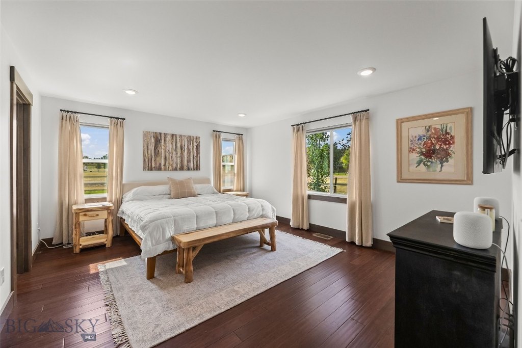 Ennis, Montana, 59729, United States, 3 Bedrooms Bedrooms, ,2 BathroomsBathrooms,Residential,Forsale,1986961