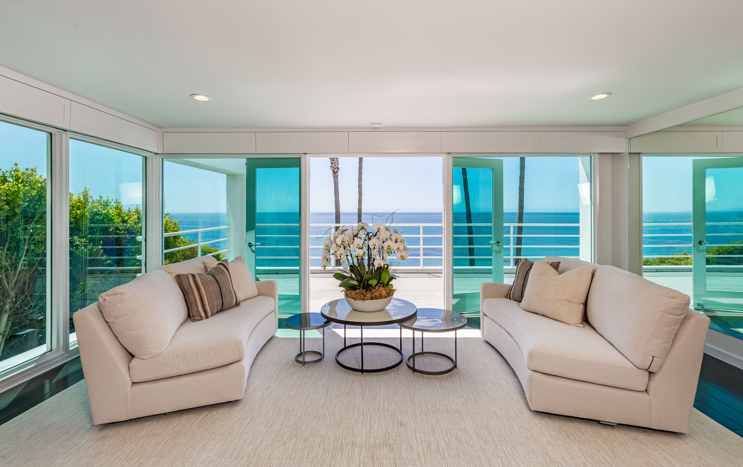 Malibu, California, 90265, United States, 4 Bedrooms Bedrooms, ,5 BathroomsBathrooms,Residential,Forsale,1985957