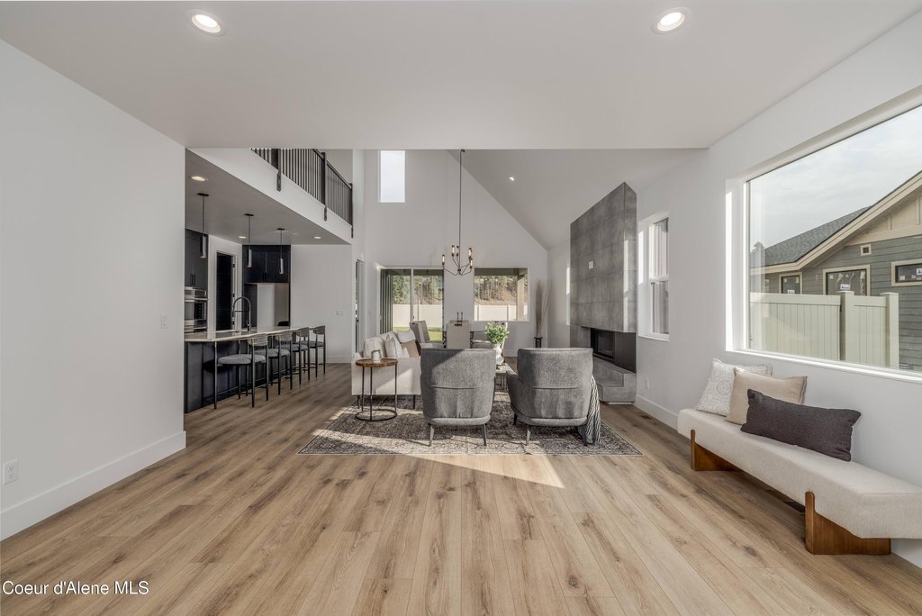 Hayden, Idaho, 83835, United States, 5 Bedrooms Bedrooms, ,4.5 BathroomsBathrooms,Residential,Forsale,1984586