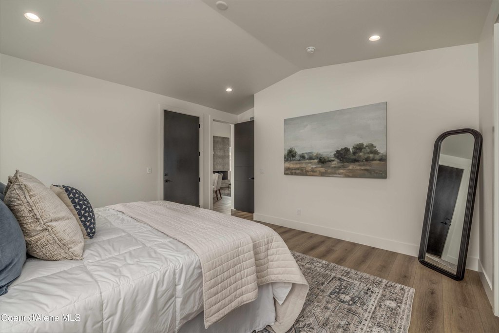 Hayden, Idaho, 83835, United States, 5 Bedrooms Bedrooms, ,4.5 BathroomsBathrooms,Residential,Forsale,1984586