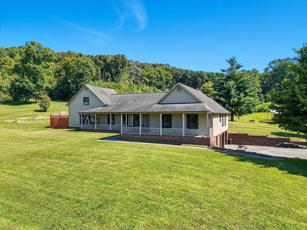 Russellville, Tennessee, 37860, United States, 3 Bedrooms Bedrooms, ,2.5 BathroomsBathrooms,Residential,Forsale,1962207