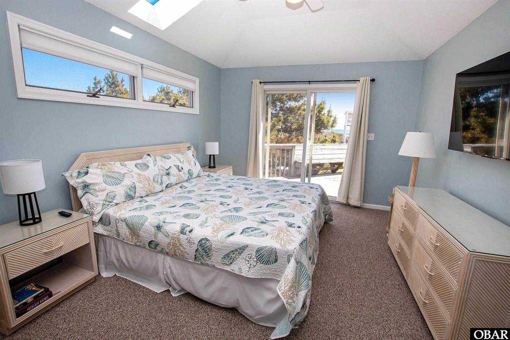 Corolla, North Carolina, 27927, United States, 5 Bedrooms Bedrooms, ,4.5 BathroomsBathrooms,Residential,Forsale,1993784