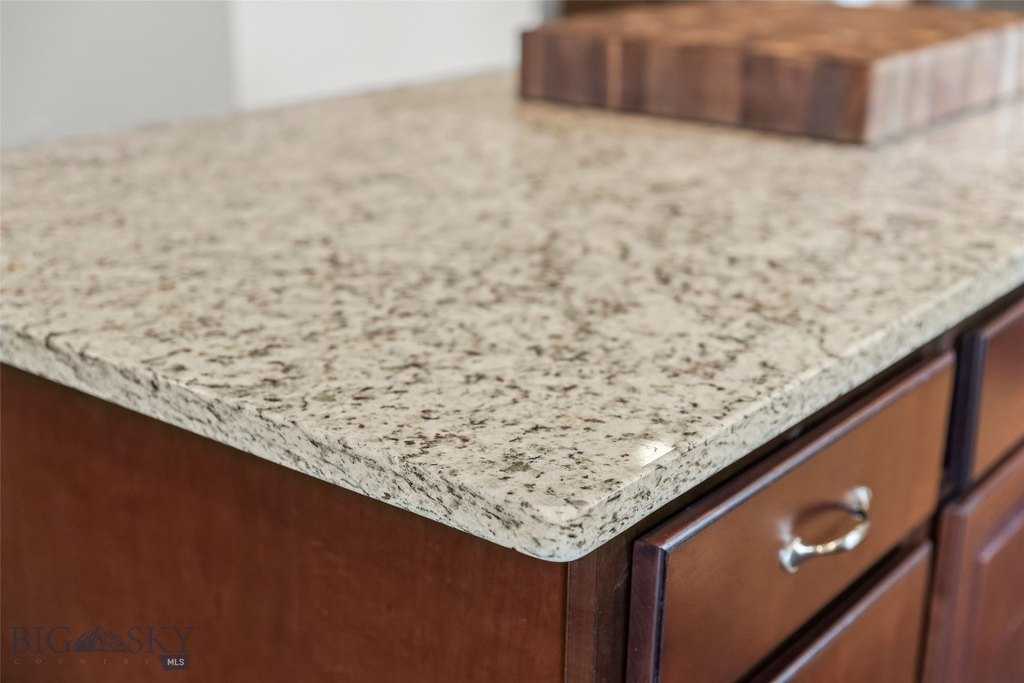 Ennis, Montana, 59729, United States, 3 Bedrooms Bedrooms, ,2 BathroomsBathrooms,Residential,Forsale,1986961