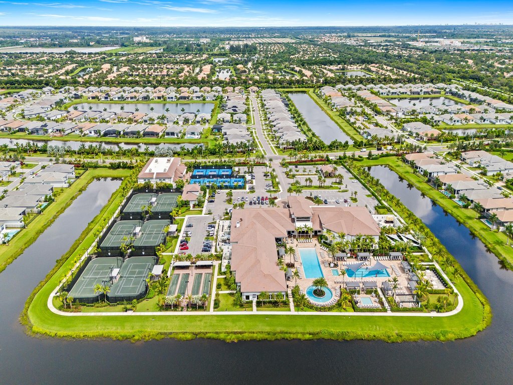 Boynton Beach, Florida, 33473, United States, 3 Bedrooms Bedrooms, ,3 BathroomsBathrooms,Residential,Forsale,1969927