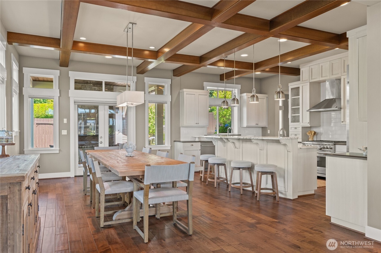 Kirkland, Washington, 98033, United States, 3 Bedrooms Bedrooms, ,3 BathroomsBathrooms,Residential,Forsale,1946229