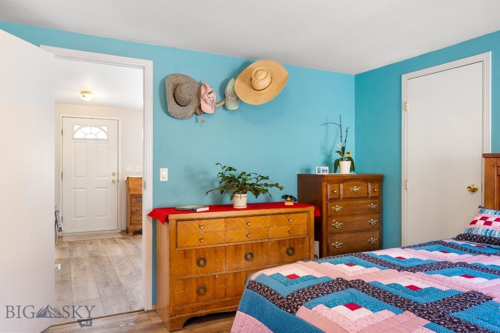 Whitehall, Montana, 59759, United States, 2 Bedrooms Bedrooms, ,2 BathroomsBathrooms,Residential,Forsale,1986969