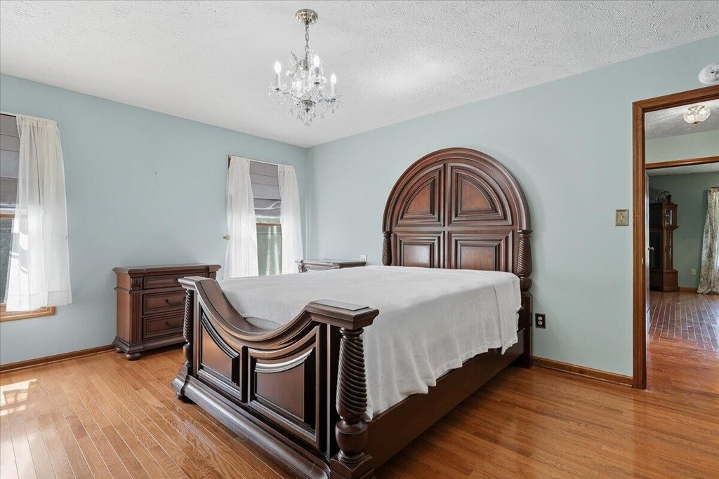 Russellville, Tennessee, 37860, United States, 3 Bedrooms Bedrooms, ,2.5 BathroomsBathrooms,Residential,Forsale,1962207