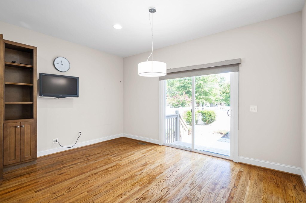 Chattanooga, Tennessee, 37421, United States, 3 Bedrooms Bedrooms, ,2 BathroomsBathrooms,Residential,Forsale,1946773