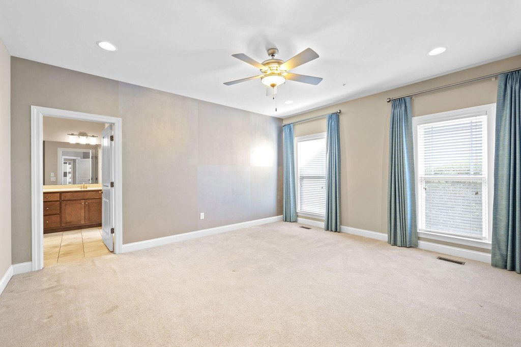 Chattanooga, Tennessee, 37421, United States, 3 Bedrooms Bedrooms, ,2 BathroomsBathrooms,Residential,Forsale,1946773