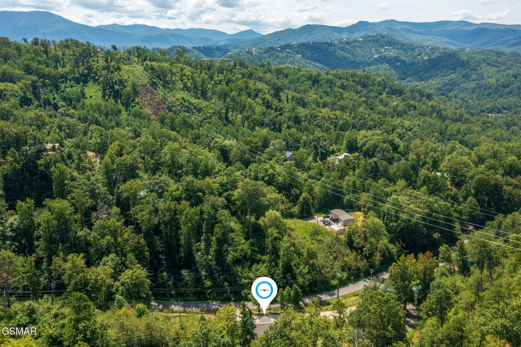 Gatlinburg, Tennessee, 37738, United States, 2 Bedrooms Bedrooms, ,2 BathroomsBathrooms,Residential,Forsale,1960233