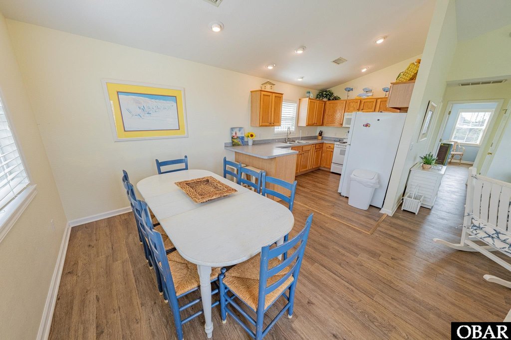 Waves, North Carolina, 27982, United States, 3 Bedrooms Bedrooms, ,2 BathroomsBathrooms,Residential,Forsale,1964374