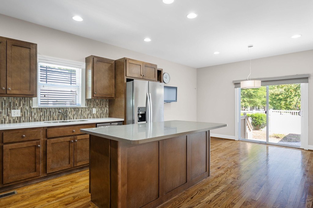 Chattanooga, Tennessee, 37421, United States, 3 Bedrooms Bedrooms, ,2 BathroomsBathrooms,Residential,Forsale,1946773