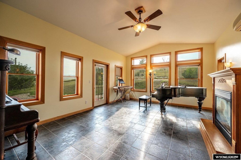 Banner, Wyoming, 82832, United States, 5 Bedrooms Bedrooms, ,3 BathroomsBathrooms,Residential,Forsale,1962253