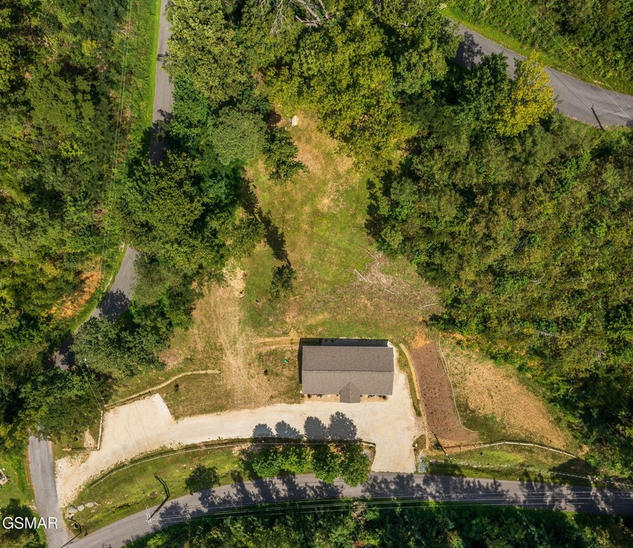 Gatlinburg, Tennessee, 37738, United States, 2 Bedrooms Bedrooms, ,2 BathroomsBathrooms,Residential,Forsale,1960233