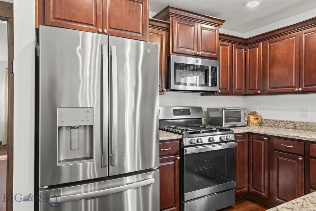 Ennis, Montana, 59729, United States, 3 Bedrooms Bedrooms, ,2 BathroomsBathrooms,Residential,Forsale,1986961