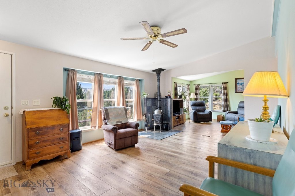 Whitehall, Montana, 59759, United States, 2 Bedrooms Bedrooms, ,2 BathroomsBathrooms,Residential,Forsale,1986969