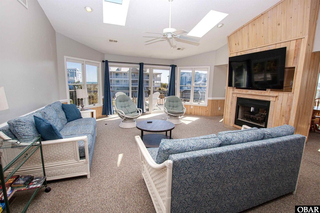 Corolla, North Carolina, 27927, United States, 5 Bedrooms Bedrooms, ,4.5 BathroomsBathrooms,Residential,Forsale,1993784