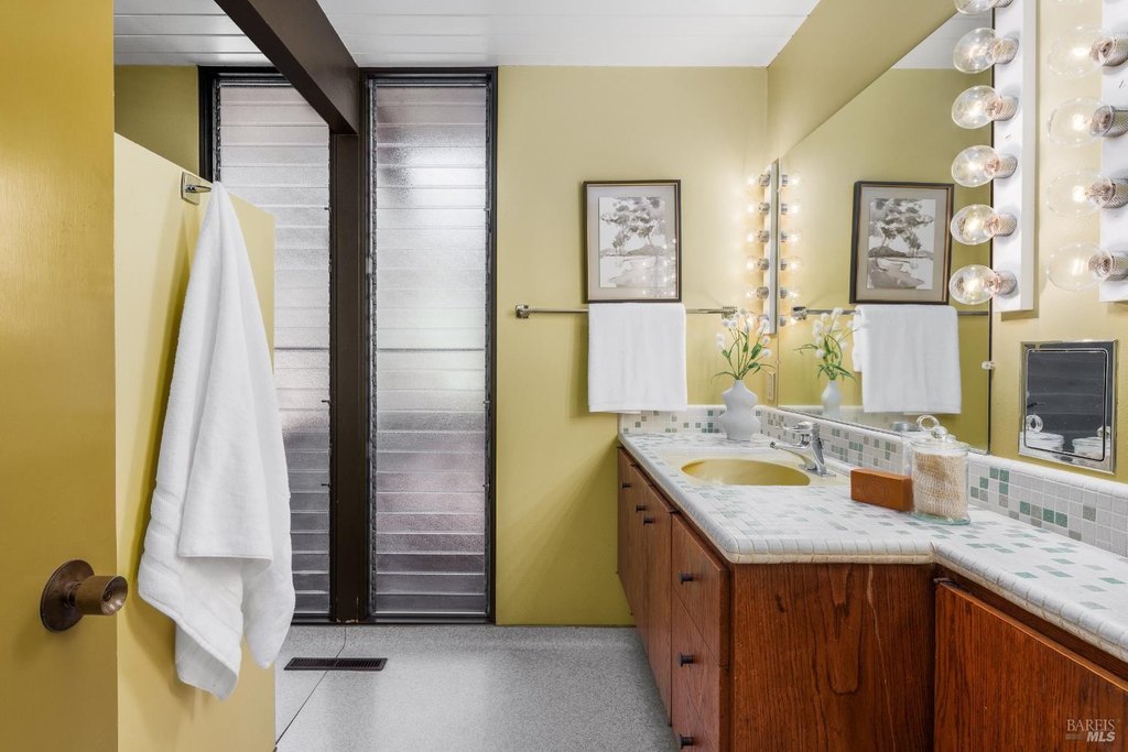 Santa Rosa, California, 95409, United States, 3 Bedrooms Bedrooms, ,2.5 BathroomsBathrooms,Residential,Forsale,1985934