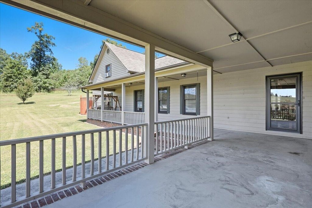 Russellville, Tennessee, 37860, United States, 3 Bedrooms Bedrooms, ,2.5 BathroomsBathrooms,Residential,Forsale,1962207