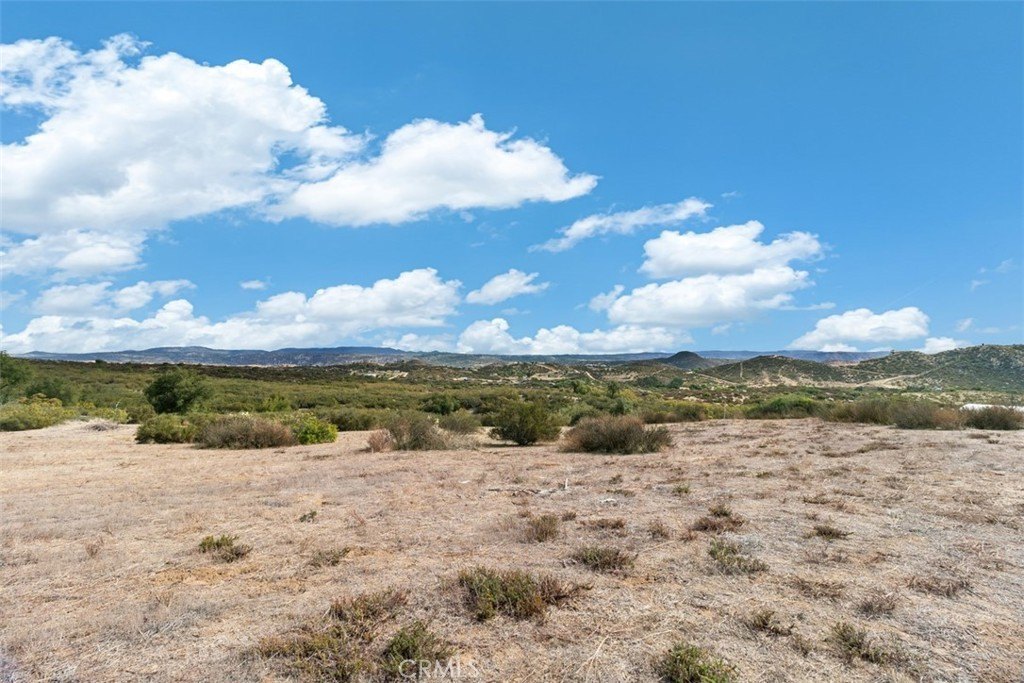 Hemet, California, 92544, United States, 4 Bedrooms Bedrooms, ,2.5 BathroomsBathrooms,Residential,Forsale,1953041