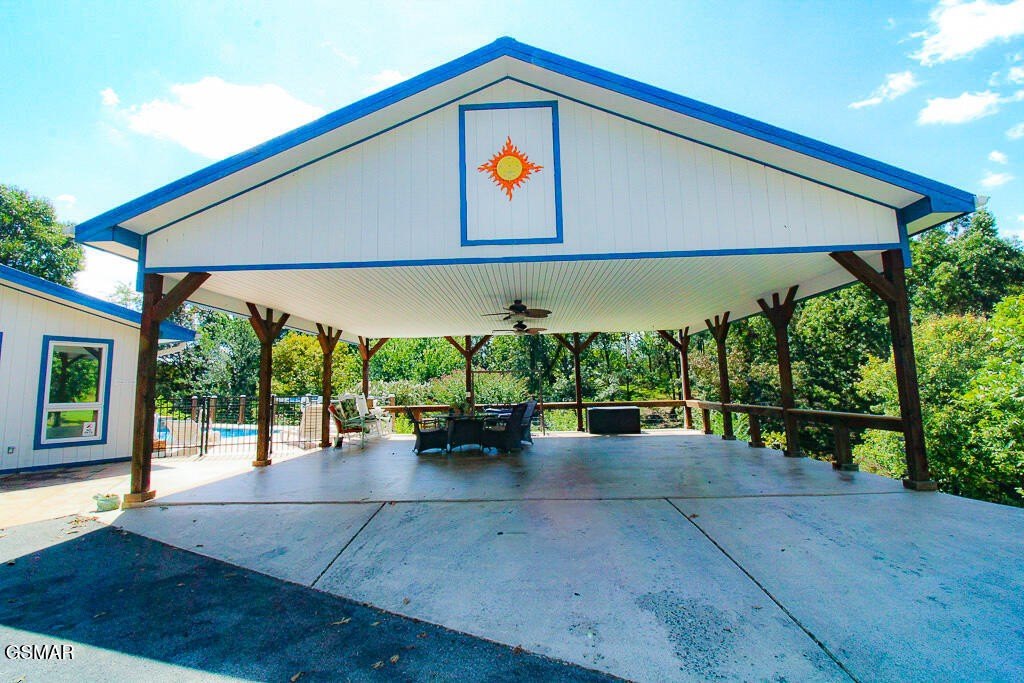 Sevierville, Tennessee, 37876, United States, 4 Bedrooms Bedrooms, ,4 BathroomsBathrooms,Residential,Forsale,1960230