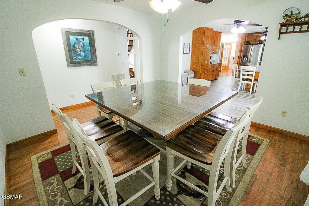 Sevierville, Tennessee, 37876, United States, 4 Bedrooms Bedrooms, ,4 BathroomsBathrooms,Residential,Forsale,1960230