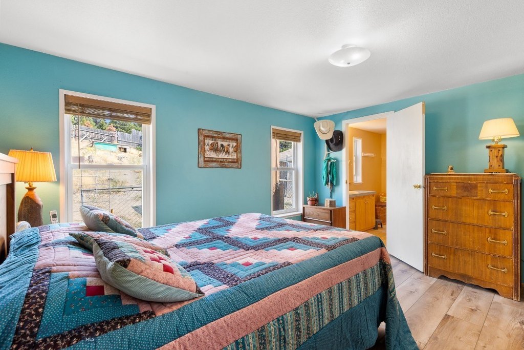 Whitehall, Montana, 59759, United States, 2 Bedrooms Bedrooms, ,2 BathroomsBathrooms,Residential,Forsale,1986969