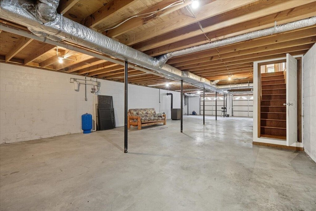 Russellville, Tennessee, 37860, United States, 3 Bedrooms Bedrooms, ,2.5 BathroomsBathrooms,Residential,Forsale,1962207