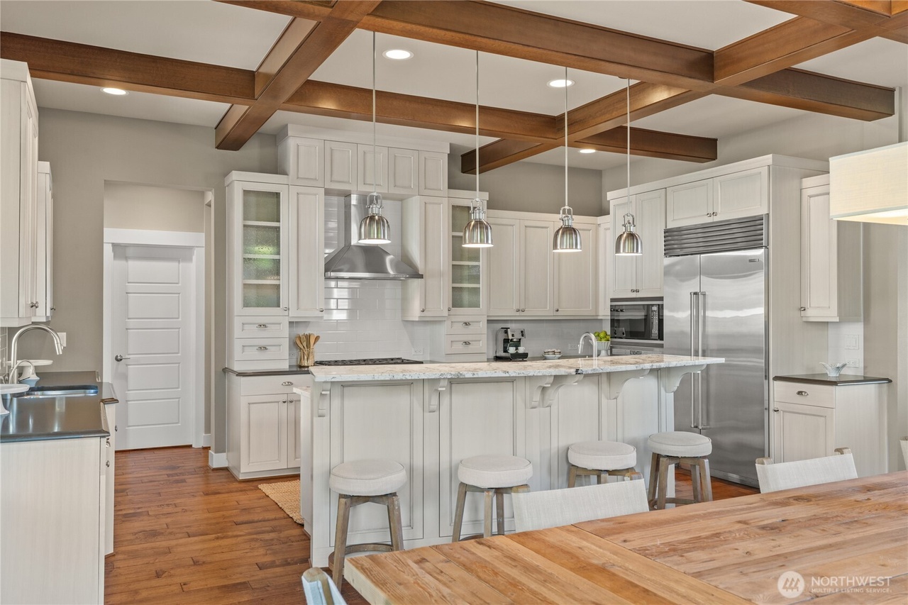 Kirkland, Washington, 98033, United States, 3 Bedrooms Bedrooms, ,3 BathroomsBathrooms,Residential,Forsale,1946229