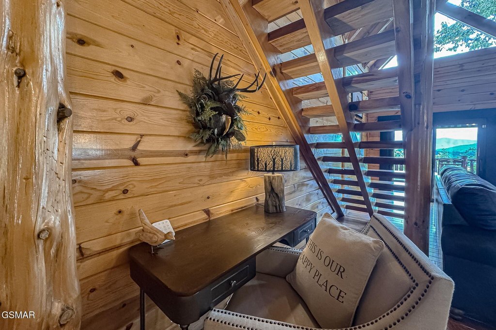 Sevierville, Tennessee, 37876, United States, 3 Bedrooms Bedrooms, ,3.5 BathroomsBathrooms,Residential,Forsale,1960217