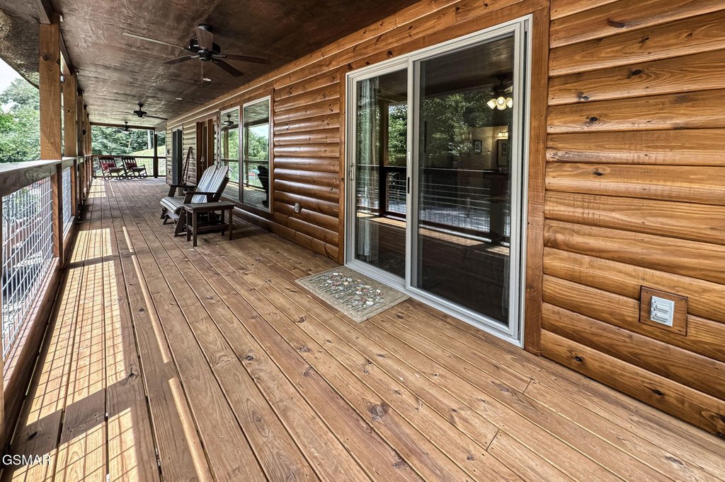 Gatlinburg, Tennessee, 37738, United States, 2 Bedrooms Bedrooms, ,2 BathroomsBathrooms,Residential,Forsale,1960233