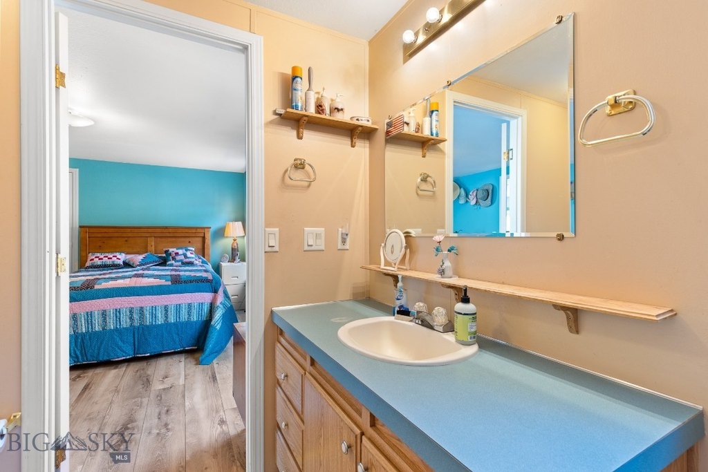 Whitehall, Montana, 59759, United States, 2 Bedrooms Bedrooms, ,2 BathroomsBathrooms,Residential,Forsale,1986969