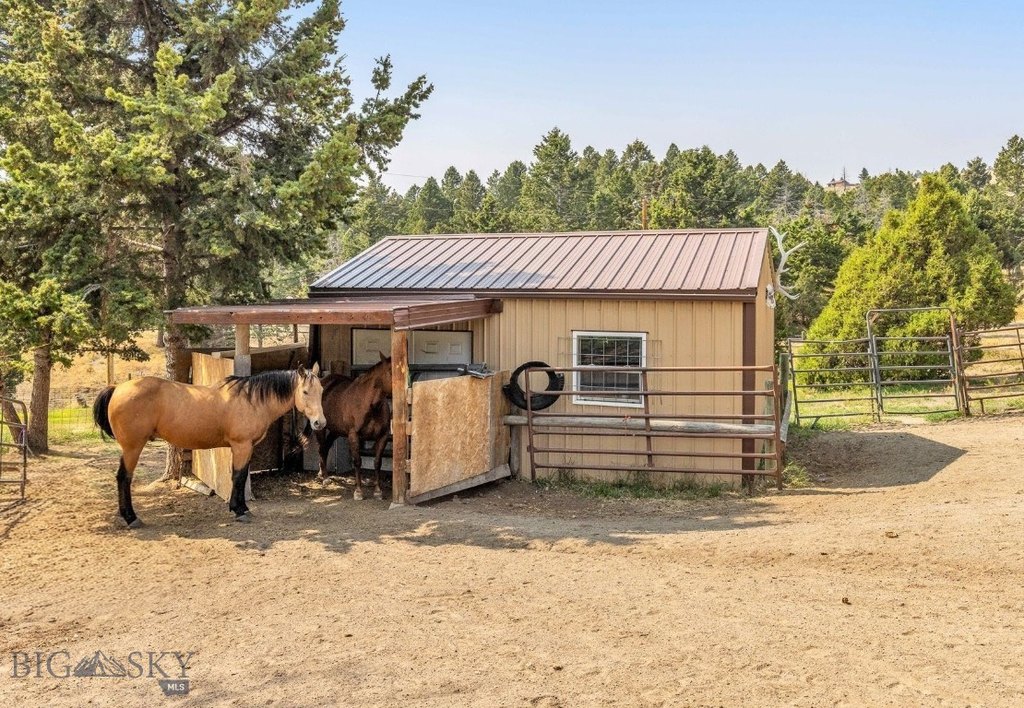 Whitehall, Montana, 59759, United States, 2 Bedrooms Bedrooms, ,2 BathroomsBathrooms,Residential,Forsale,1986969