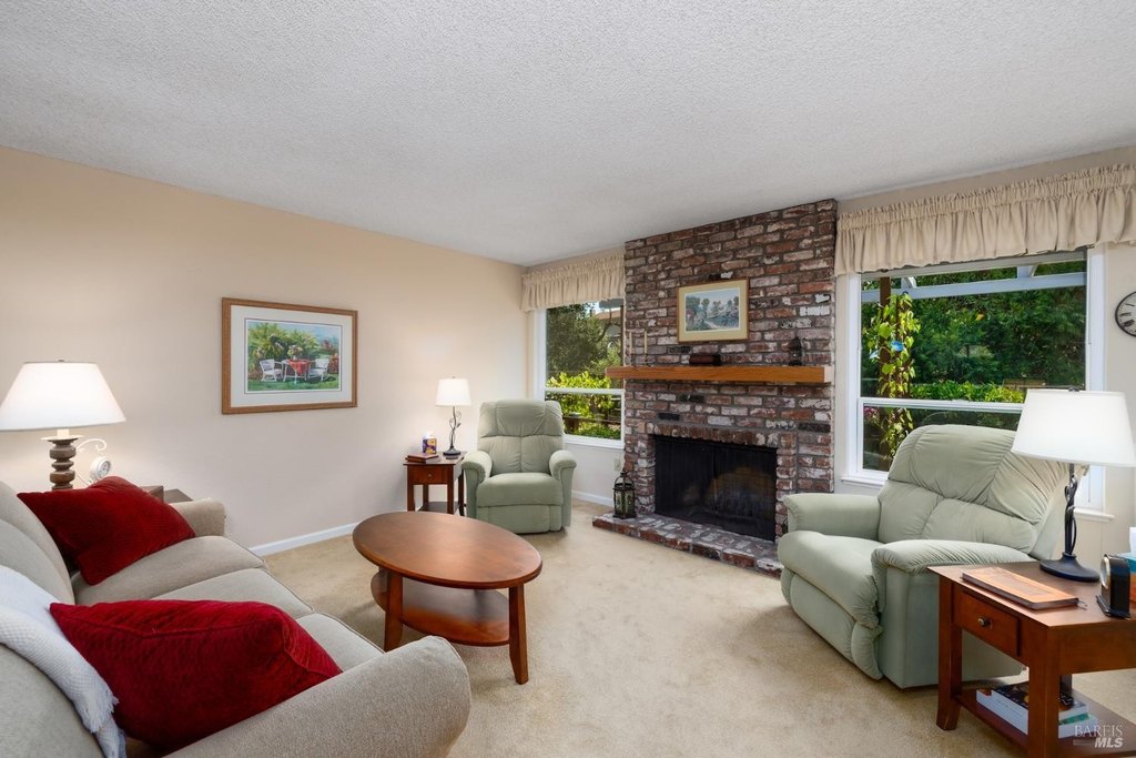 Santa Rosa, California, 95409, United States, 2 Bedrooms Bedrooms, ,2 BathroomsBathrooms,Residential,Forsale,1953129