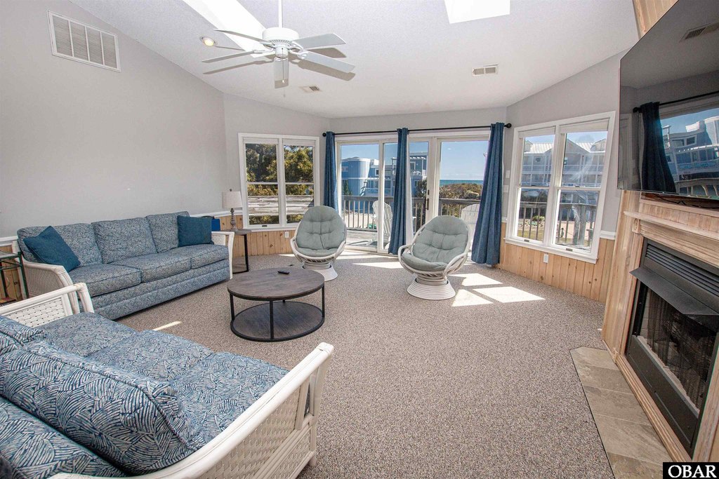 Corolla, North Carolina, 27927, United States, 5 Bedrooms Bedrooms, ,4.5 BathroomsBathrooms,Residential,Forsale,1993784