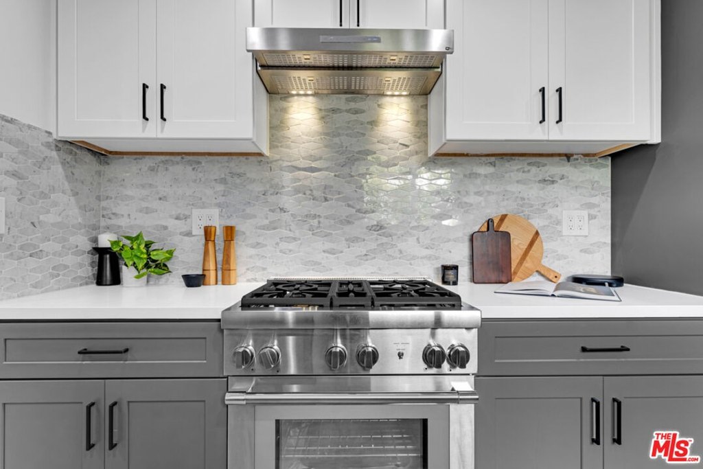 Los Angeles, California, 90049, United States, 5 Bedrooms Bedrooms, ,4 BathroomsBathrooms,Residential,Forsale,1985953