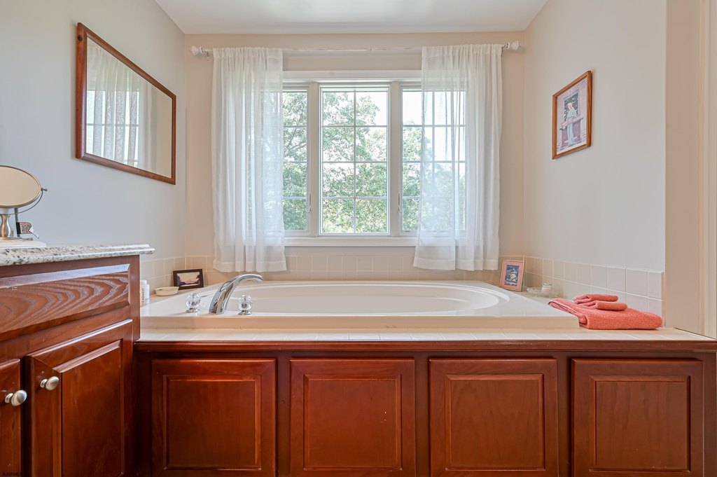 Egg Harbor Township, New Jersey, 08234, United States, 4 Bedrooms Bedrooms, ,2.5 BathroomsBathrooms,Residential,Forsale,1964541