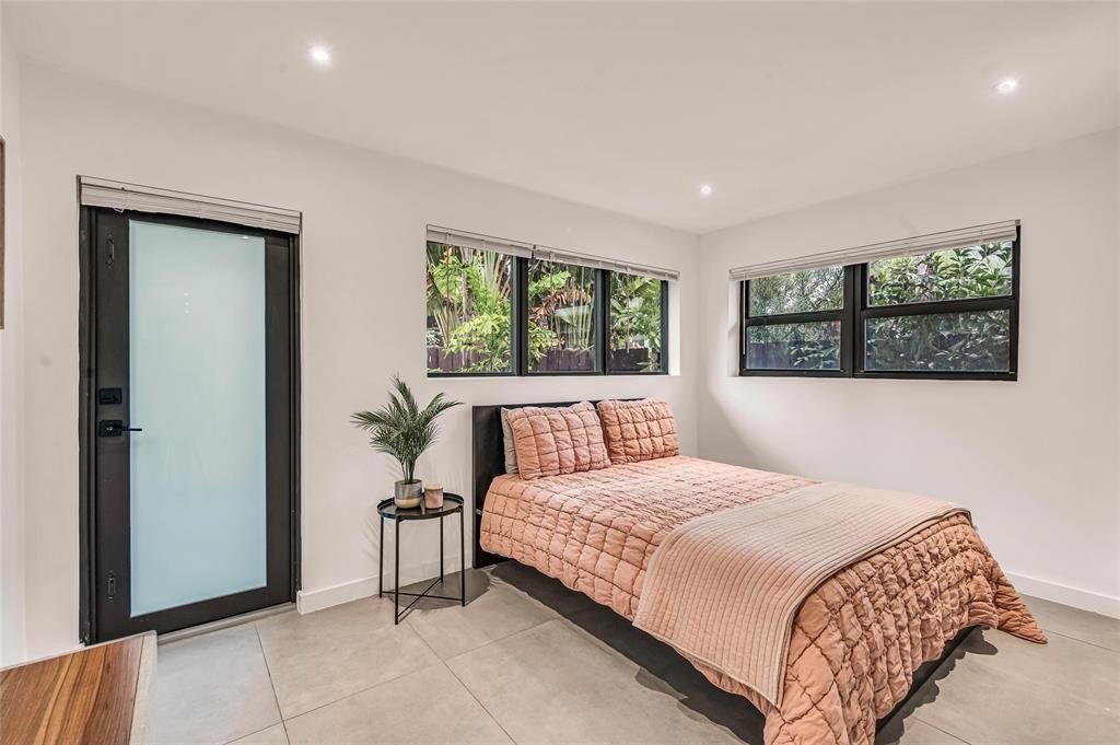 Fort Lauderdale, Florida, 33301, United States, 4 Bedrooms Bedrooms, ,3 BathroomsBathrooms,Residential,Forsale,1960207