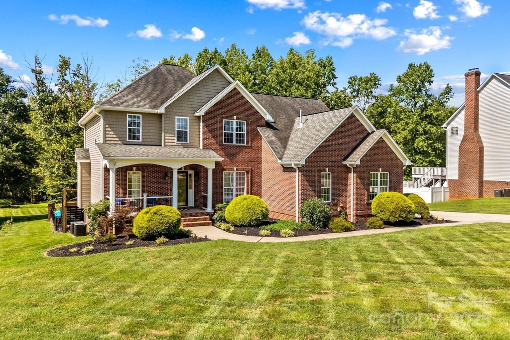 Salisbury, North Carolina, 28147, United States, 3 Bedrooms Bedrooms, ,3.5 BathroomsBathrooms,Residential,Forsale,1953173