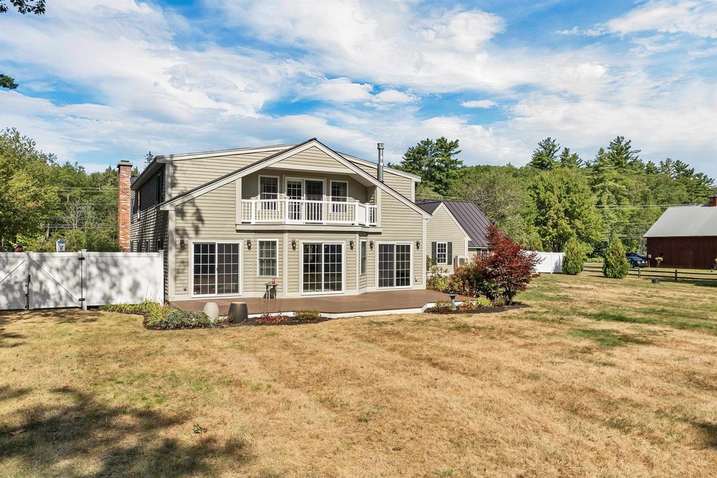 Gilford, New Hampshire, 03249, United States, 3 Bedrooms Bedrooms, ,3.5 BathroomsBathrooms,Residential,Forsale,2004707