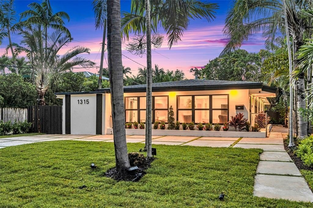 Fort Lauderdale, Florida, 33301, United States, 4 Bedrooms Bedrooms, ,3 BathroomsBathrooms,Residential,Forsale,1960207