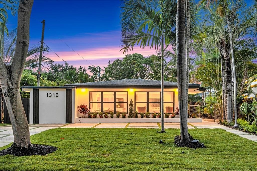 Fort Lauderdale, Florida, 33301, United States, 4 Bedrooms Bedrooms, ,3 BathroomsBathrooms,Residential,Forsale,1960207