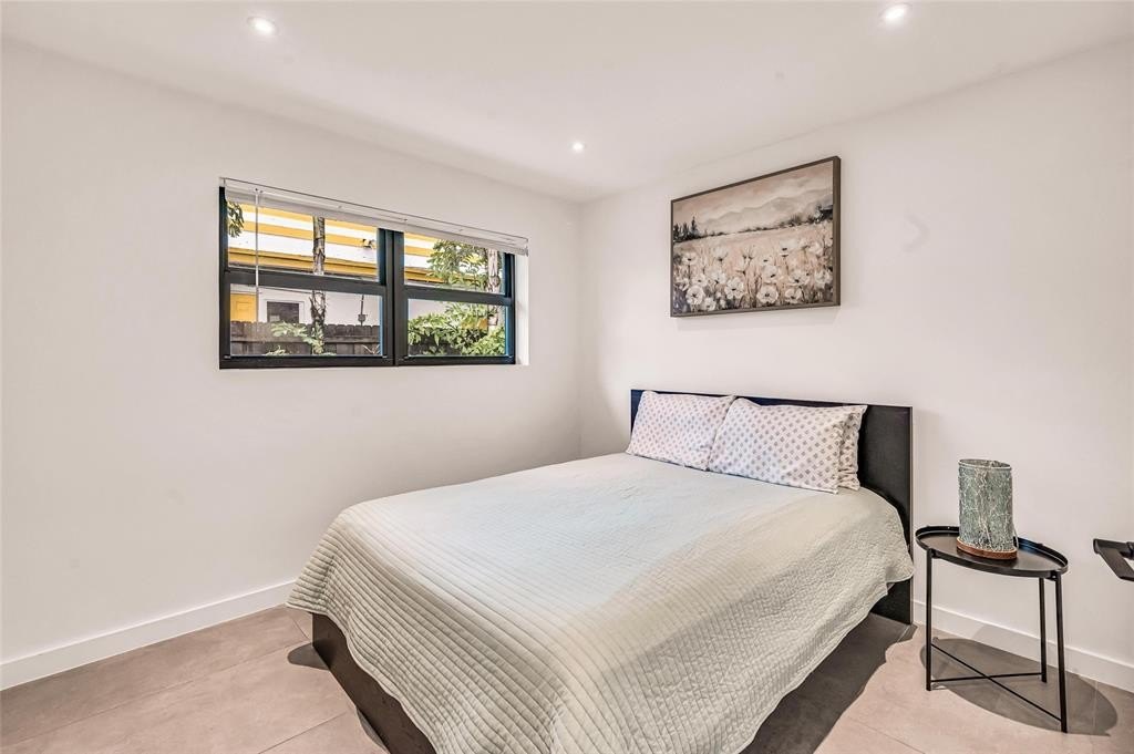 Fort Lauderdale, Florida, 33301, United States, 4 Bedrooms Bedrooms, ,3 BathroomsBathrooms,Residential,Forsale,1960207