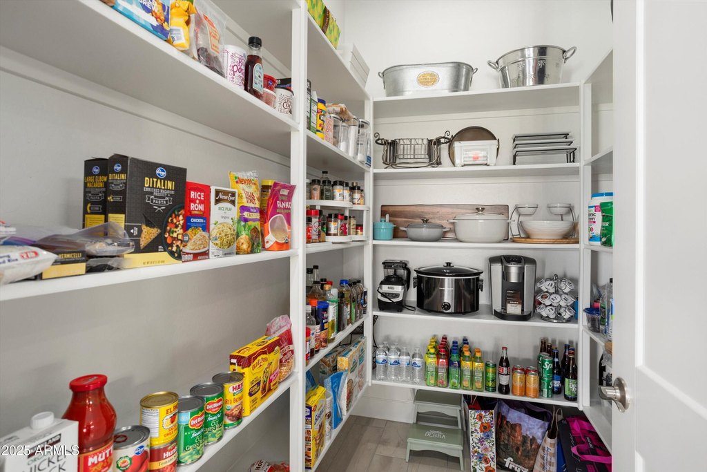 Buckeye, Arizona, 85396, United States, 3 Bedrooms Bedrooms, ,4 BathroomsBathrooms,Residential,Forsale,1987288